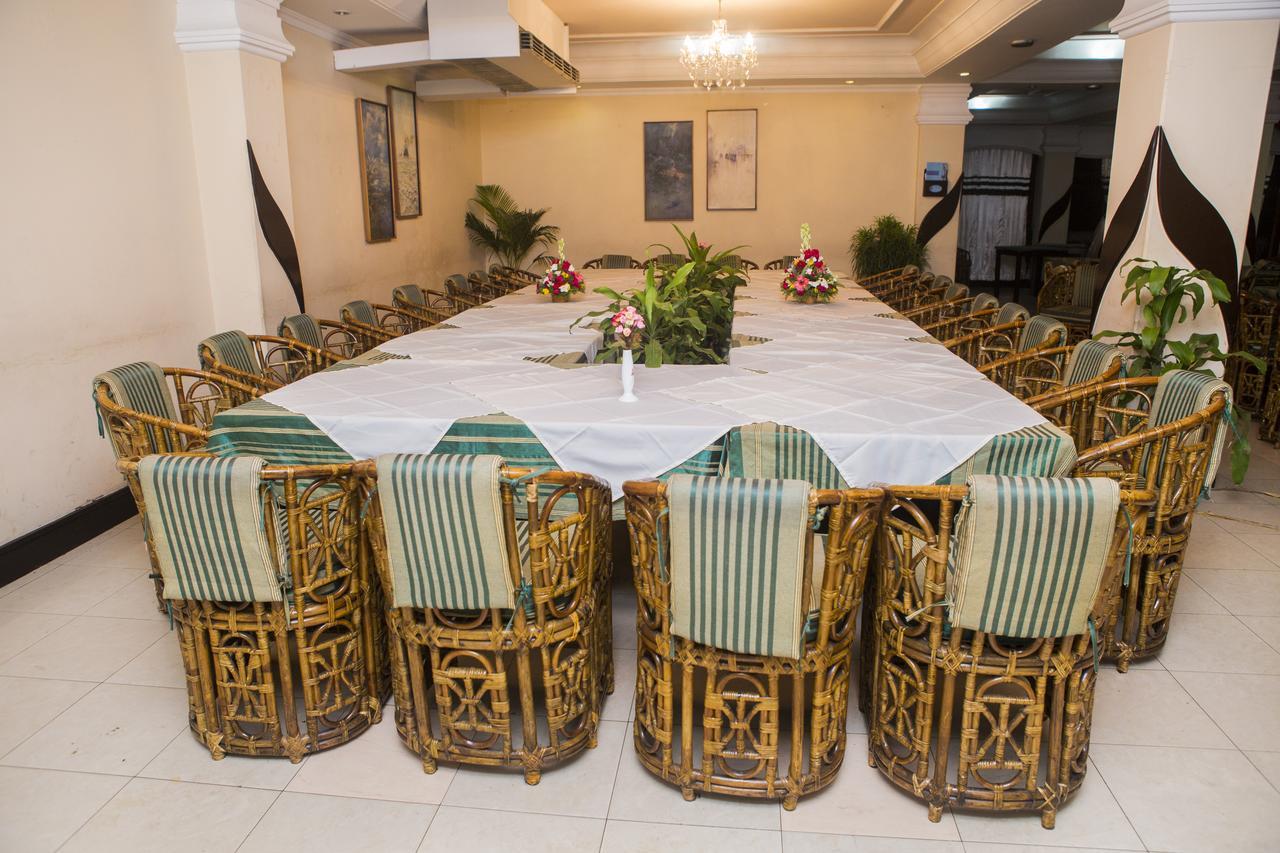 Meridian Hotel & Restaurant Dakhin Kattali Экстерьер фото