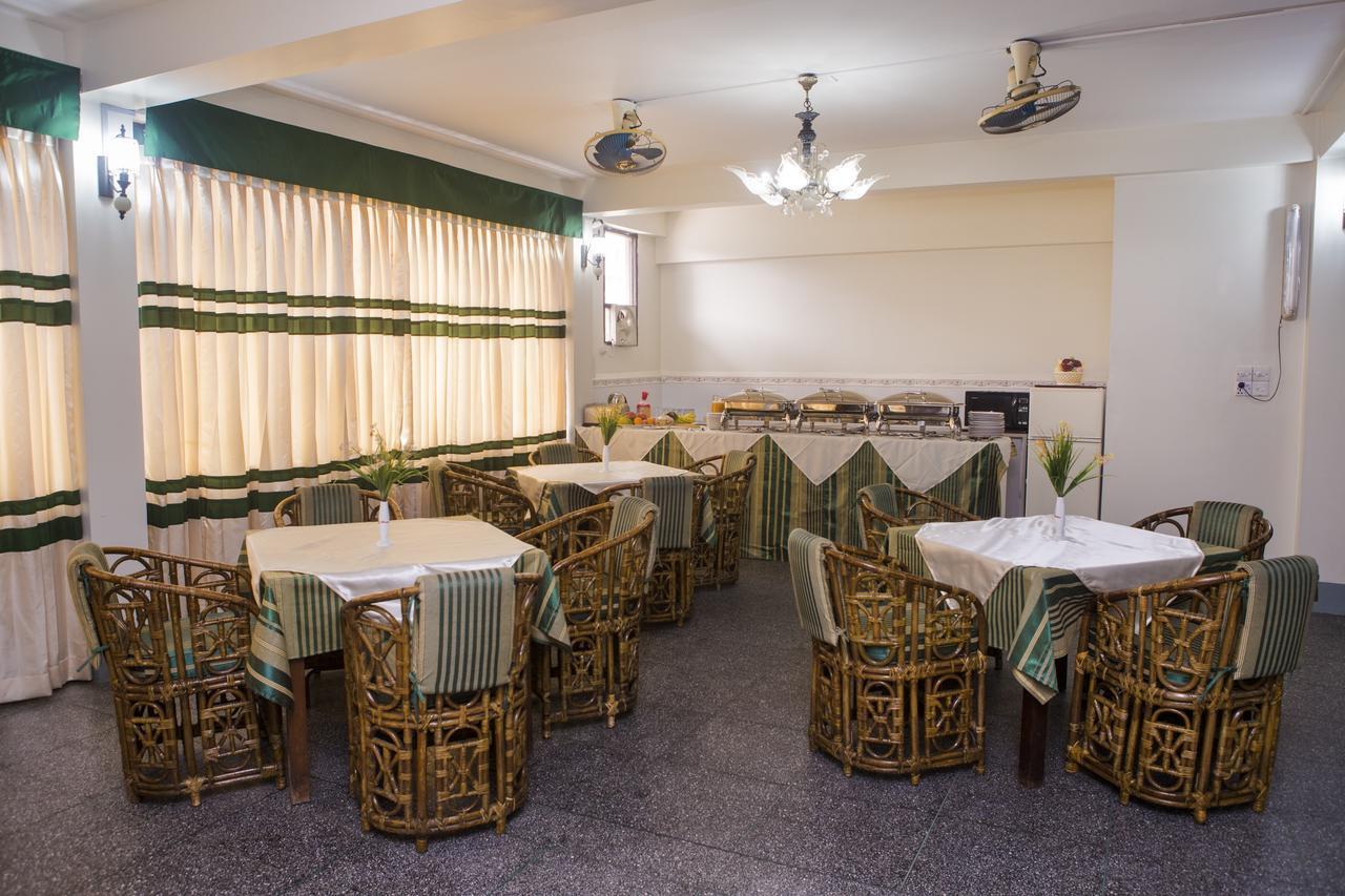 Meridian Hotel & Restaurant Dakhin Kattali Экстерьер фото
