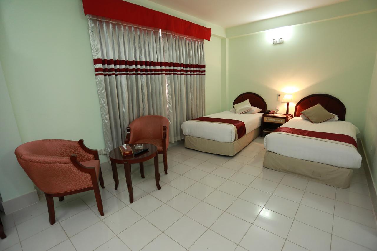 Meridian Hotel & Restaurant Dakhin Kattali Экстерьер фото